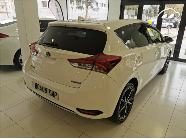 Toyota Auris FEEL EDITION 1.8 140H 2