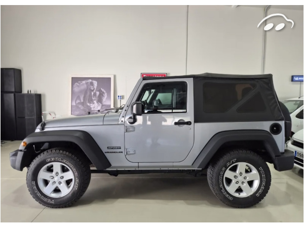 Jeep Wrangler Sport 3