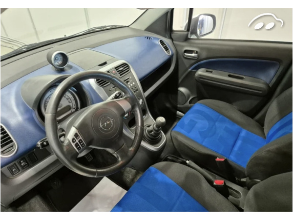 Opel Agila  4