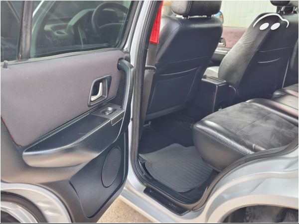 Land Rover Freelander 2.0 9