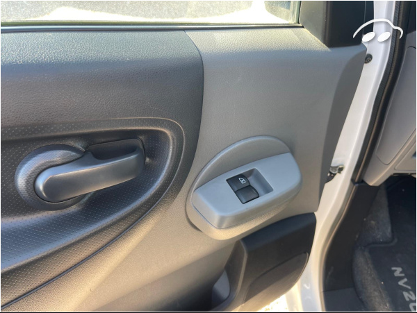Nissan Nv200  9