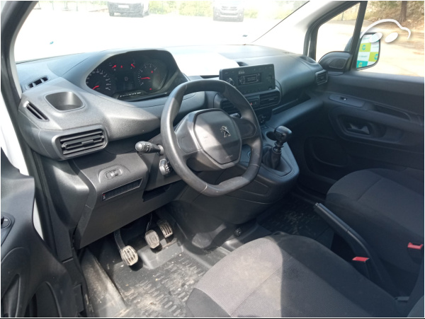 Peugeot Partner 1.5 BLUEHDI 100 FURGON 4