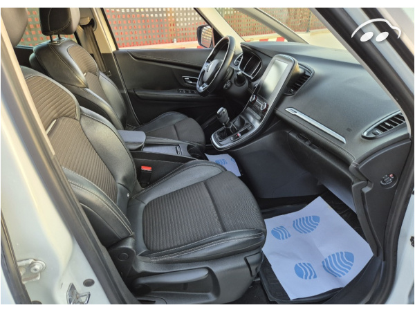 Renault Grand Scenic 7 plazas 9
