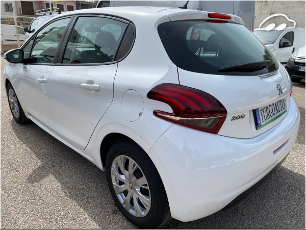Peugeot 208 1.5 BHDI 100 CV 4