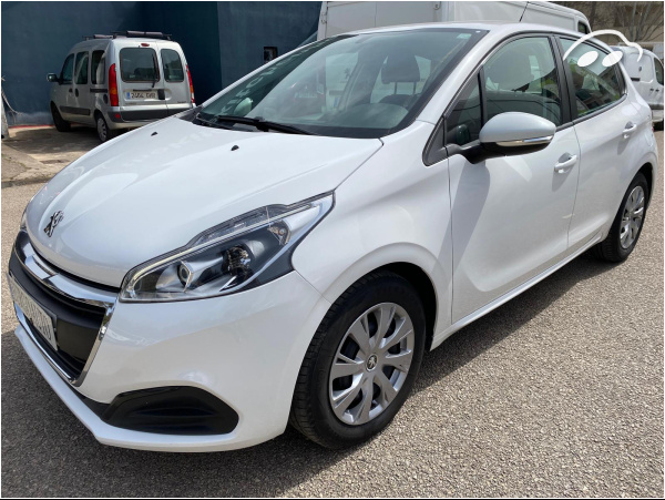 Peugeot 208 1.5 BHDI 100 CV 3