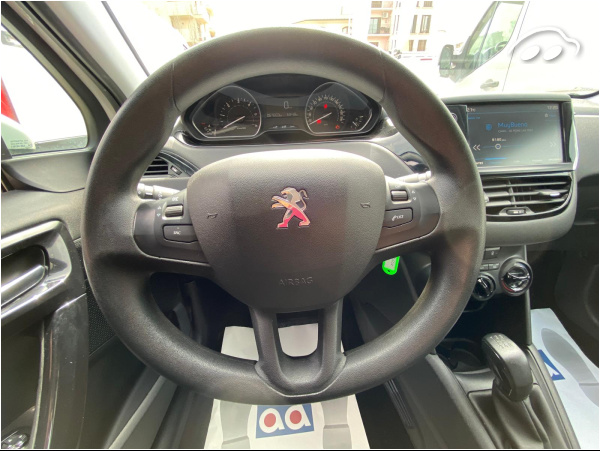 Peugeot 208 1.5 BHDI 100 CV 9