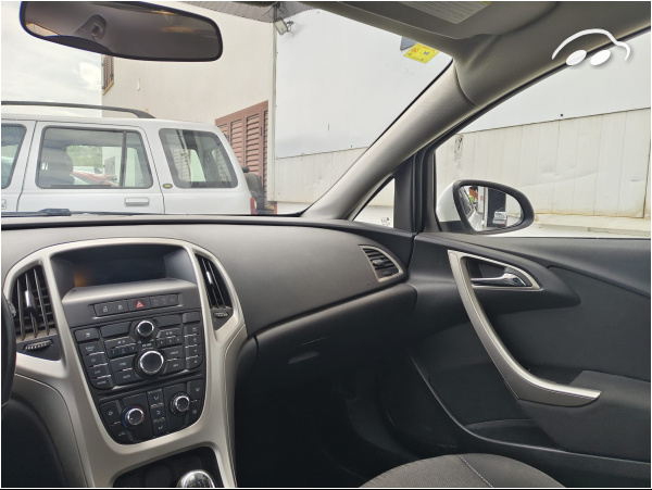 Opel Astra 1.7 9