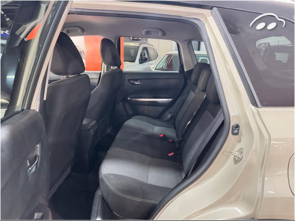 Suzuki Vitara 1.5 GLE 4WD AUTOMÁTICO  9