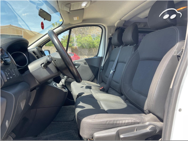 Nissan Nv300  5