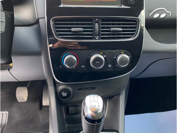 Renault Clio 1.5 DCI 75 CV 11
