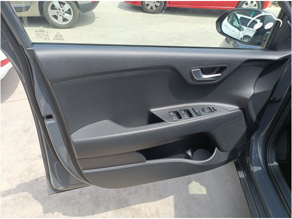 Kia Stonic 1.0  9
