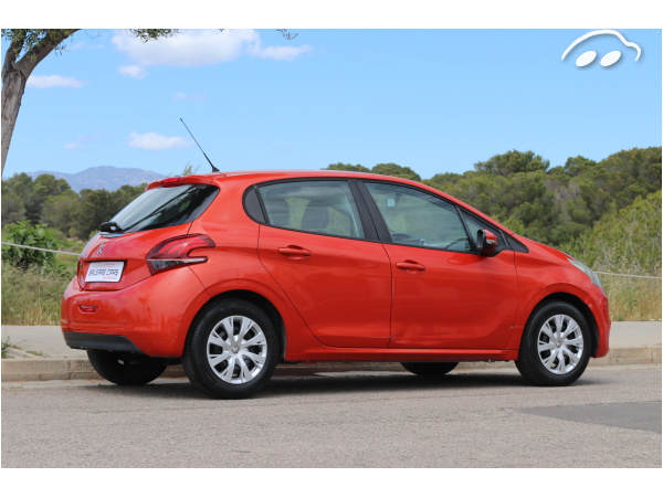 Peugeot 208 1.0 4