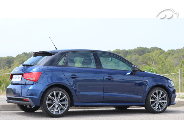 Audi A1 1.0 6