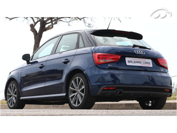 Audi A1 1.0 10