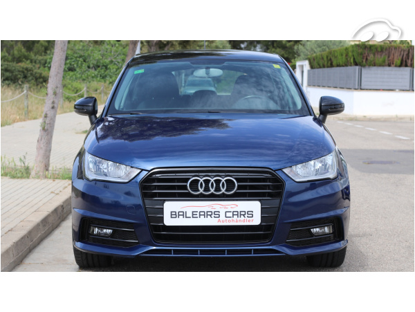 Audi A1 1.0 8