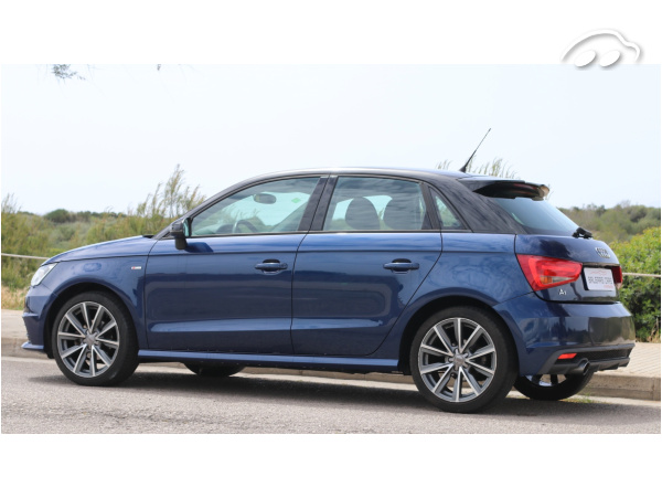 Audi A1 1.0 11