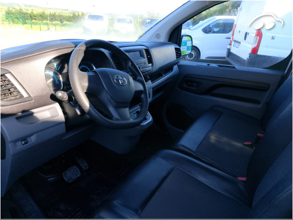 Toyota PROACE LWB GX 75 KW 8