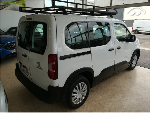 Peugeot Rifter 1.5 4