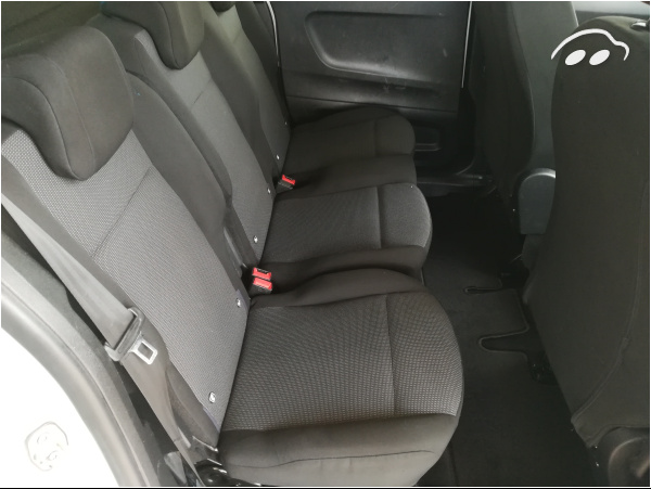 Peugeot Rifter 1.5 6