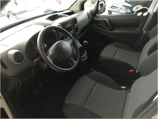 Peugeot Partner TEPEE ACCES 8