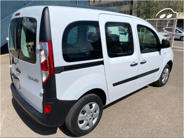 Renault Kangoo 1.5 DCI 75 CV 6