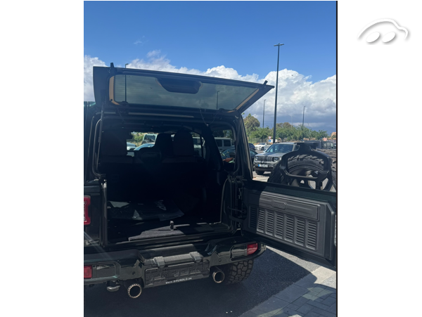 Jeep Wrangler Sahara BRUTE 6