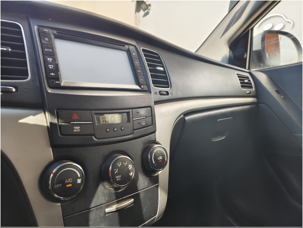 Ssang Yong Korando  2.0 8