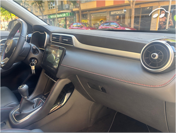 MG ZS  7