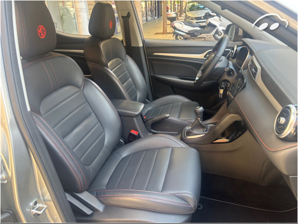 MG ZS  6