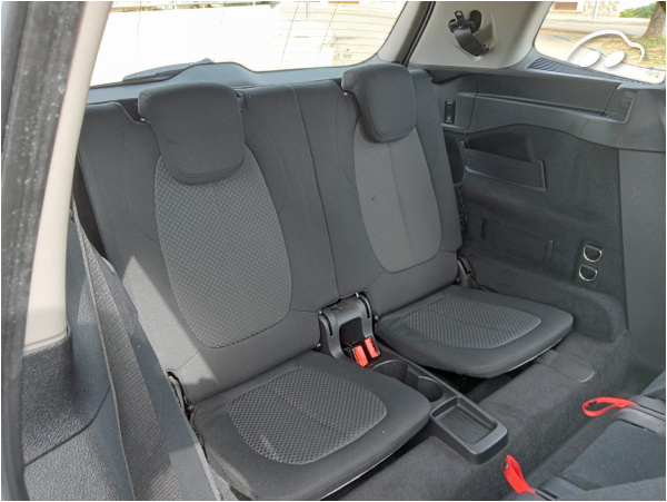Bmw Serie 2 214 D Gran Tourer 7 plazas 9