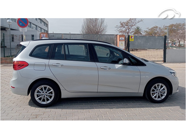 Bmw Serie 2 214 D Gran Tourer 7 plazas 10