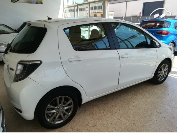 Toyota Yaris ACTIVE 4