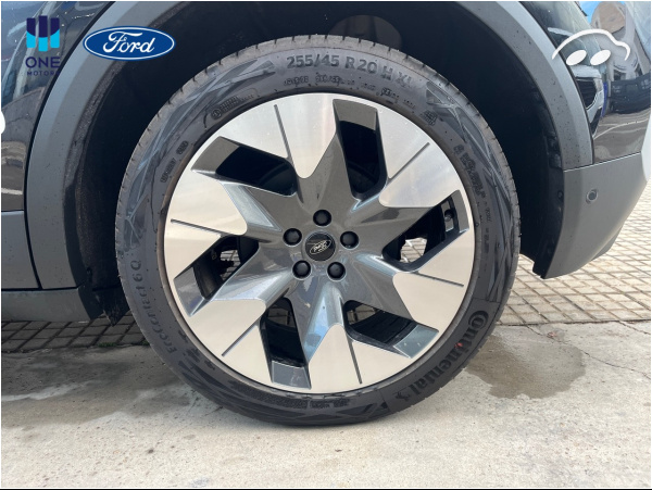 Ford Explorer PREMIUM 6