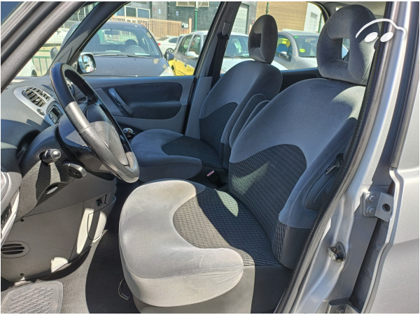Citroen Xsara Picasso 1.6 HDI Exclusive 8