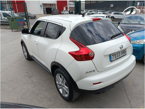 Nissan Juke 1.6 Acenta 6