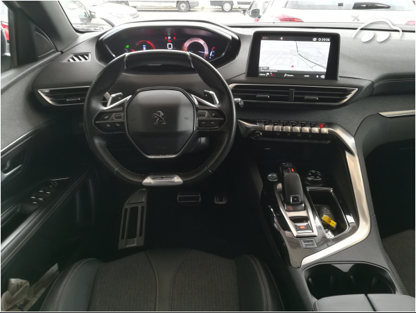 Peugeot 3008 SUV GT Line BlueHDi 130CV 5