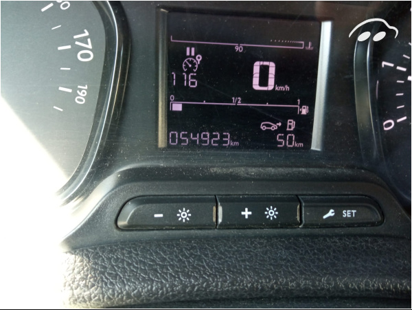 Opel Vivaro 1.5 DIESEL 100 M STANDAR 4