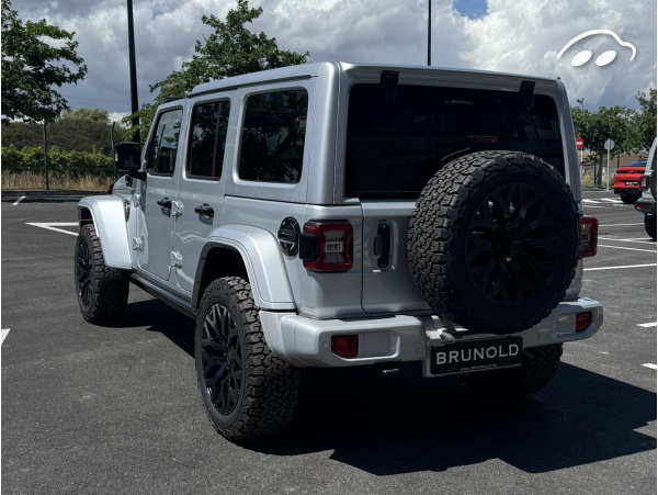 Jeep Wrangler Sahara 4