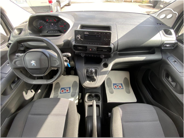 Peugeot Rifter ACCES 1.2 110 CV 7