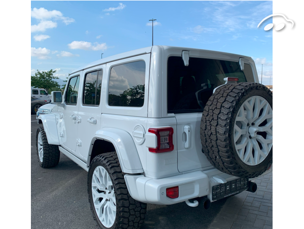 Jeep Wrangler Sahara 3