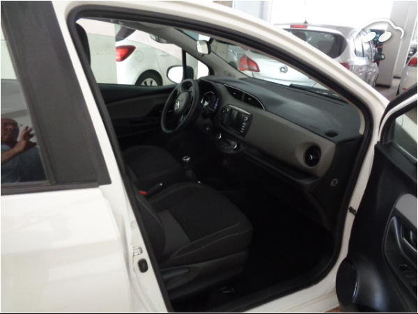 Toyota Yaris 1.5VVTI 3