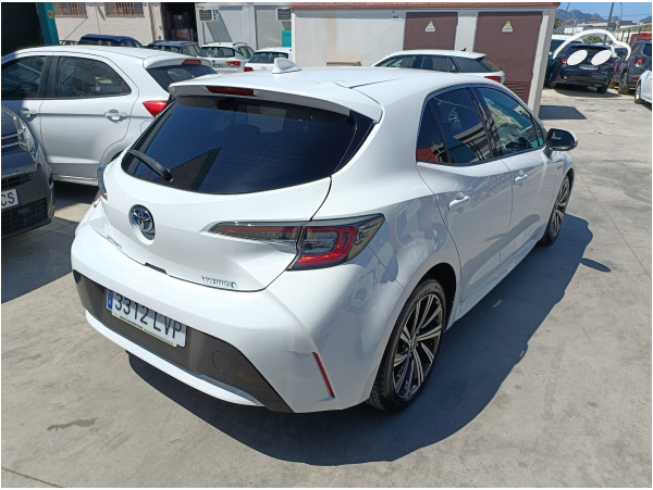 Toyota Corolla  6