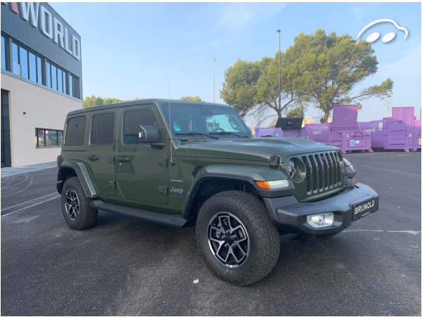 Jeep Wrangler Sahara 3