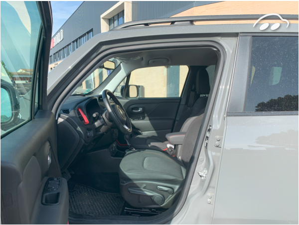 Jeep Renegade Trailhawk 8