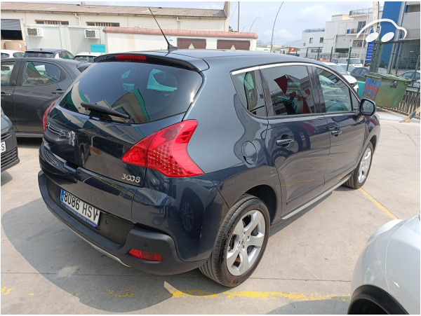 Peugeot 3008 Style 1.6 HDI 4
