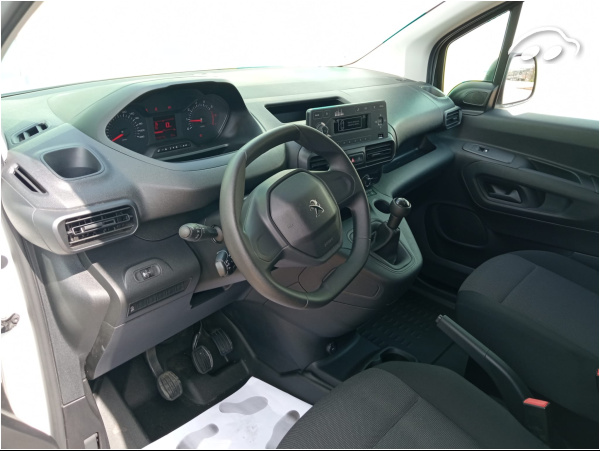 Peugeot Partner 1.5 BLUEHDI 100 FURGON 8
