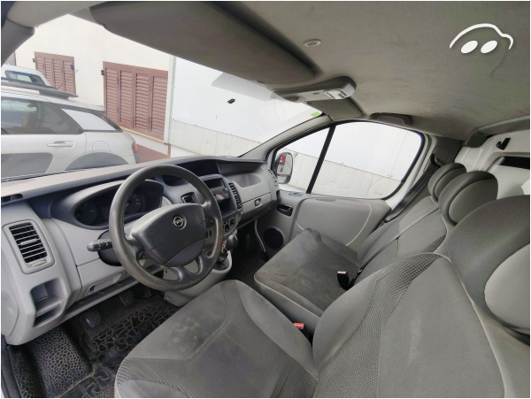 Opel Vivaro 2.0 8