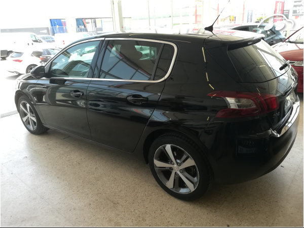 Peugeot 308 1.6 allure 2