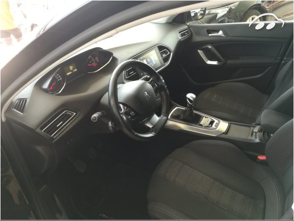 Peugeot 308 1.6 allure 8