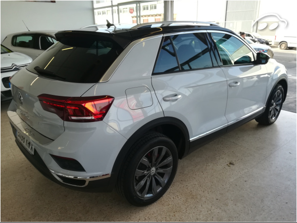 Volkswagen T-roc SPORT 4